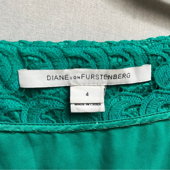 Diane von Furstenberg Derbette Wrap Lace Dress Sz 4 - Picture 4 of 10